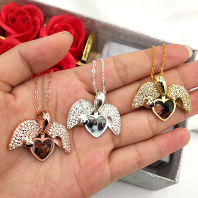 HeartLocket - Picture  Heart Necklace